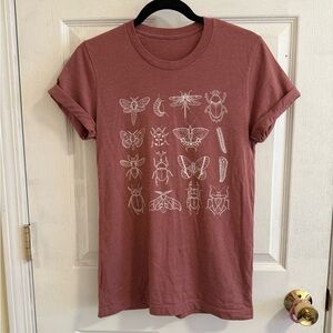 Women's Graphic Tee in Dusty Rose with Insect Design